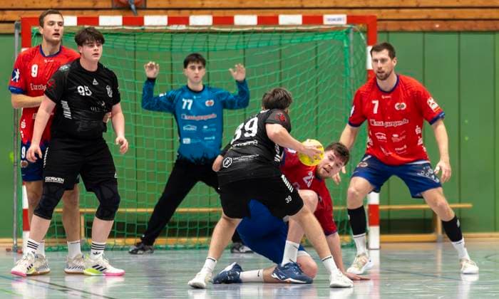 Handball Verbandsliga HSG Wesel TuS Lintfort FOR EDITORIAL PURPOSES ONLY p In the Handball Verbandsliga the match HSG Wesel, red jerseys, against TuS Lintfort will take place on Saturday, 31 01 2026 Am Ball TuS Lintfort Nr 39 Lasnig Germany NRW Wesel Copyright ErwinxPottgiesser Copyright: ErwinxPottgiesser doc84dm4usfqs4n8cm4mrs ,EDITORIAL USE ONLY Copyright: ErwinxPottgiesser