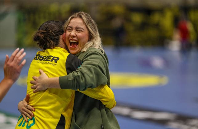 GER, Dortmund, Borussia Dortmund vs HSG Bensheim Auerbach Flames, Alsco Handball Bundesliga Frauen, Handball, DHB, Spielzeit 2025 2026, Sporthalle Wellinghofen, 15 Spieltag im Bild Joy and emotions after the victory, jubilation, DFB DFL REGULATIONS PROHIBIT ANY USE OF PHOTOGRAPHS AS IMAGE SEQUENCES AND OR QUASI VIDEO, 31 01 2026 Copyright: HMBxMedia HendrikxHamelau
