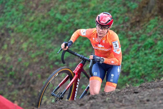 2026-01-31 2026 Rabobank UCI Cyclo-cross World Championships HULST, NETHERLANDS - JANUARY 31: Aniek van Alphen Ned during the 2026 Rabobank UCI Cyclo-cross World Championships at on January 31, 2026 in Hulst, Netherlands. Hulst Netherlands Content not available for redistribution in The Netherlands directly or indirectly through any third parties. Copyright: xRobxPauelx