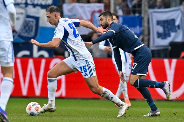 from left in duel Nikola Katic Schalke 25 Gerrit Holtmann Bochum 17 31 01 2026 Soccer VfL Bochum vs FC Schalke 04, Vonovia Ruhrstadion, Bochum, DFB DFL REGULATIONS PROHIBIT ANY USE OF PHOTOGRAPHS AS IMAGE SEQUENCES AND OR QUASI VIDEO Copyright: xpepphotox xHorstxMauelshagenx pep00321, pep_20260131_hm_266714