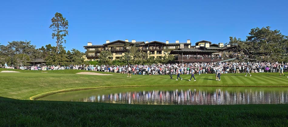 January 31, 2026: Justin Rose walks to the green on the 18th hole during the third round of the Farmers Insurance Open on Torrey Pines South Course in San Diego, California. CSM San Diego USA - ZUMAc04_ 20260131_zma_c04_139 Copyright: xJustinxFinex