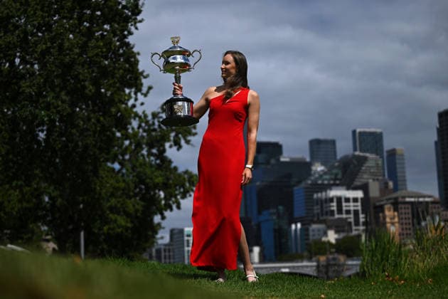 TENNIS AUSTRALIAN OPEN, Elena Rybakina of Kazakhstan poses for a photograph with the Daphne Akhurst Memorial Cup after winning the winning the Australian Open women™s singles final against Aryna Sabalenka of Belarus along the Yarra River in Melbourne, Sunday, February 1, 2026. ( NO ARCHIVING MELBOURNE VICTORIA AUSTRALIA  Copyright: xJAMESxROSSx 20260201178099833806
