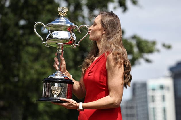 Elena Rybakina, KAZ, after final of 2026 Australian Open in Melbourne during a photoshoot at Yarra river, 01 02 2026