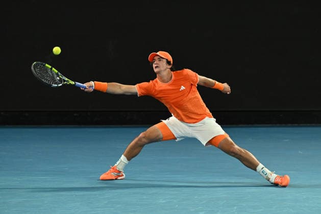 TENNIS AUSTRALIAN OPEN, Keaton Hance of the U.S in action against Ziga Sesko of Slovenia during the boy s singles final on day 15 of the 2026 Australian Open tennis tournament at Melbourne Park in Melbourne, Sunday, February 1, 2026. ( NO ARCHIVING MELBOURNE VICTORIA AUSTRALIA  Copyright: xJAMESxROSSx 20260201114710535120