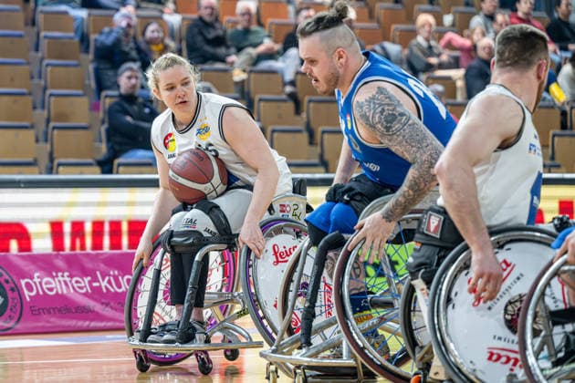 RBBL RSV Lahn Dill RB Zwickau, 31 01 26 Rose Hollermann RSV Lahn Dill, 15 , Aaron Hirst RB Zwickau, 24 RBBL RSV Lahn Dill RB Zwickau Wetzlar, 31 01 26 Copyright: xBEAUTIFULxSPORTS Roeczeyx