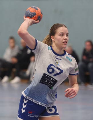 Kornwestheim , Handball Oberliga Women SV Salamander Kornwestheim vs SG BBM Bietigheim , Nina Haug Korn