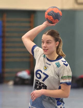 Kornwestheim , Handball Oberliga Women SV Salamander Kornwestheim vs SG BBM Bietigheim , Nina Haug Korn