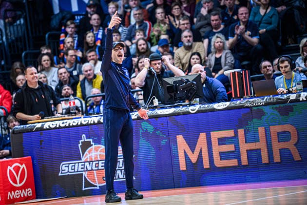 easycredit BBL Basketball Bundesliga 2025 2026 18 Matchday 31 01 2026 Science City Jena vs MHP RIESEN Ludwigsburg Coach Björn Harmsen Jena gives instructions on the sidelines Sparkassen Arena