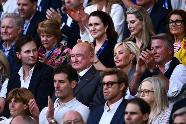 TENNIS AUSTRALIAN OPEN, Australian businessman Lindsay Fox watches Novak Djokovic of Serbia in action during the men™s singles final against Carlos Alcaraz of Spain on day 15 of the 2026 Australian Open tennis tournament at Melbourne Park in Melbourne, Sunday, February 1, 2026. ( NO ARCHIVING MELBOURNE VICTORIA AUSTRALIA  Copyright: xJOELxCARRETTx 20260201197364664688