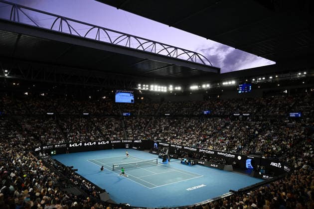 TENNIS AUSTRALIAN OPEN, General view of Carlos Alcaraz of Spain in action during the men™s singles final against Novak Djokovic of Serbia on day 15 of the 2026 Australian Open tennis tournament at Melbourne Park in Melbourne, Sunday, February 1, 2026. ( NO ARCHIVING MELBOURNE VICTORIA AUSTRALIA  Copyright: xJAMESxROSSx 20260201188605098590