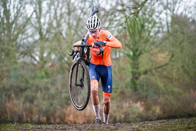 UCI World Championships 2026 Hulst HULST, BELGIUM - FEBRUARY 01 : Van Den Biggelaar Jop (Ned) in action during the 2026 UCI Cyclo-Cross World Championships for Men Junior on February 01, 2026 in Hulst, Belgium, 01 02 2026 Hulst Belgium  Copyright: xNicoxVereeckenx