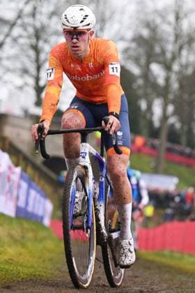Dutch Delano Heeren pictured in action during the junior men race at UCI Cyclocross World Championships, on Sunday 01 February 2026, in Hulst, The Netherlands. DAVIDxPINTENS  x160210894x