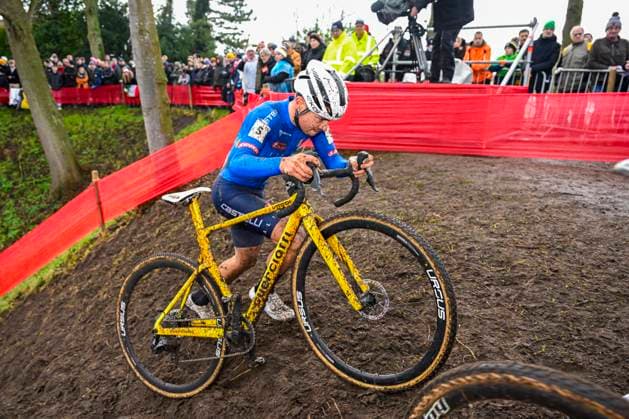 UCI World Championships 2026 Hulst HULST, BELGIUM - FEBRUARY 01 : Dell olio Francesco (Ita) in action during the 2026 UCI Cyclo-Cross World Championships for Men Junior on February 01, 2026 in Hulst, Belgium, 01 02 2026 Hulst Belgium  Copyright: xNicoxVereeckenx