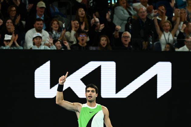 TENNIS AUSTRALIAN OPEN, Carlos Alcaraz of Spain reacts during the men™s singles final against Novak Djokovic of Serbia on day 15 of the 2026 Australian Open tennis tournament at Melbourne Park in Melbourne, Sunday, February 1, 2026. ( NO ARCHIVING MELBOURNE VICTORIA AUSTRALIA  Copyright: xJOELxCARRETTx 20260201141300759527