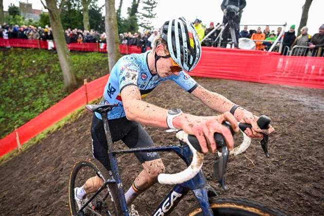 UCI World Championships 2026 Hulst HULST, BELGIUM - FEBRUARY 01 : Lejeune Giel (Bel) in action during the 2026 UCI Cyclo-Cross World Championships for Men Junior on February 01, 2026 in Hulst, Belgium, 01 02 2026 Hulst Belgium  Copyright: xNicoxVereeckenx