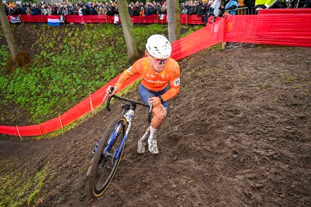 UCI World Championships 2026 Hulst HULST, BELGIUM - FEBRUARY 01 : Heeren Delano (Ned) in action during the 2026 UCI Cyclo-Cross World Championships for Men Junior on February 01, 2026 in Hulst, Belgium, 01 02 2026 Hulst Belgium  Copyright: xNicoxVereeckenx