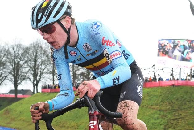 Belgian Lars Corsus pictured in action during the junior men race at UCI Cyclocross World Championships, on Sunday 01 February 2026, in Hulst, The Netherlands. DAVIDxPINTENS  x160212727x