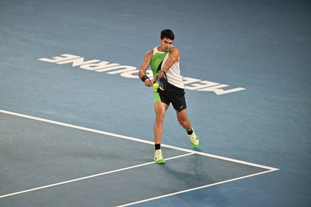 2026 Australian Open - Day 15 MELBOURNE, AUSTRALIA - FEBRUARY 01: Carlos Alcaraz of Spain celebrate after a position in the Men s Singles Final against Novak Djokovic of Serbia during day 15 of the Australian Open at Melbourne Park on February 01, 2026 in Melbourne, Australia. Mark Avellino Anadolu Melbourne Australia. Editorial use only. Please get in touch for any other usage.  Copyright: x2026xAnadoluxMarkxAvellinox