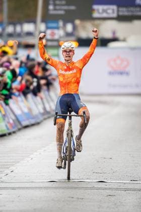 HULST , 01 02-2026 , UCI Cyclo-cross World Championships day 3 , Sunday Junior men , WK veldrijden , picture shows Delano Heeren (NED) wins UCI Cyclo-cross World Championships (Sunday)  x201236332x Copyright: