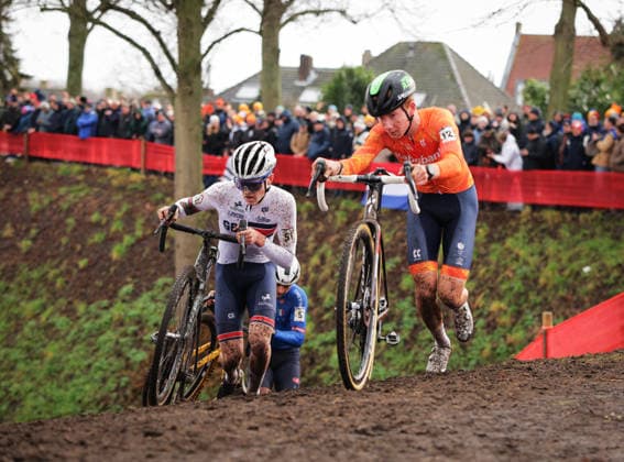 2026 UCI Cyclo-cross World Championships Picture by Alex Whitehead SWpix.com - 30 01 2026 - Cycling - 2026 UCI Cyclo-cross World Championships - Hulst, Zeeland, Netherlands - Junior Men - NoÃ«l Gojjert (Netherlands), Luke Trafford (Great Britain) Copyright: x xSWpix.comx(t axPhotographyxHubxLtd)xAlexxWhitehead SWpix.comx SWP-3176-0215