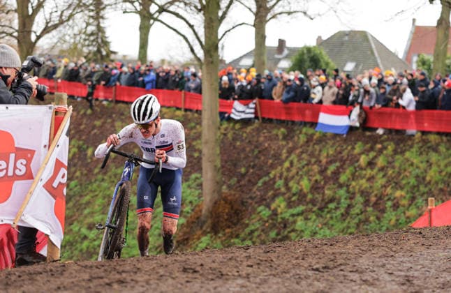 2026 UCI Cyclo-cross World Championships Picture by Alex Whitehead SWpix.com - 30 01 2026 - Cycling - 2026 UCI Cyclo-cross World Championships - Hulst, Zeeland, Netherlands - Junior Men - Milo Wills (Great Britain) Copyright: x xSWpix.comx(t axPhotographyxHubxLtd)xAlexxWhitehead SWpix.comx SWP-3176-0216