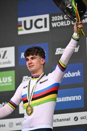 Winner Dutch Delano Heeren celebrates with the world champion jersey on the podium of the junior men race at UCI Cyclocross World Championships, on Sunday 01 February 2026, in Hulst, The Netherlands. DAVIDxPINTENS  x160219926x