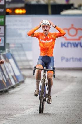 HULST , 01 02-2026 , UCI Cyclo-cross World Championships day 3 , Sunday Junior men , WK veldrijden , picture shows Delano Heeren (NED) wins UCI Cyclo-cross World Championships (Sunday)  x201236949x Copyright: