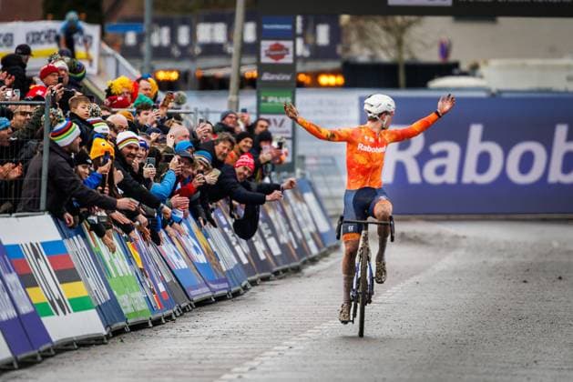 HULST , 01 02-2026 , UCI Cyclo-cross World Championships day 3 , Sunday Junior men , WK veldrijden , picture shows Delano Heeren (NED) wins UCI Cyclo-cross World Championships (Sunday)  x201237006x Copyright: