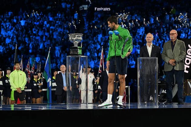2026 Australian Open - Day 15 MELBOURNE, AUSTRALIA - FEBRUARY 01: Serbia s Novak Djokovic speaks after receiving the runner-up shield following his defeat to Spain s Carlos Alcaraz in the men s singles final on Day 15 of the Australian Open. tennis tournament in Melbourne on February 01, 2026. Mark Avellino Anadolu Melbourne Australia. Editorial use only. Please get in touch for any other usage.  Copyright: x2026xAnadoluxMarkxAvellinox