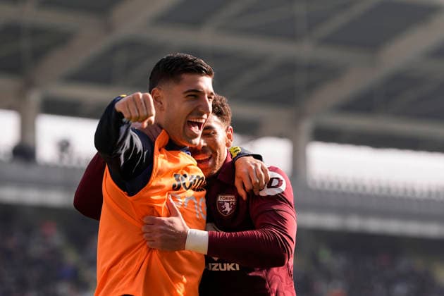 Torino™s Che Adams celebrates after scoring the 1-0 goal for his team during the Serie A soccer match between Torino Fc and Lecce at the Stadio Olimpico Grande Torino in Turin, north west Italy - February 1, 2026. - Soccer  Copyright: xFabioxFerrari LaPressex