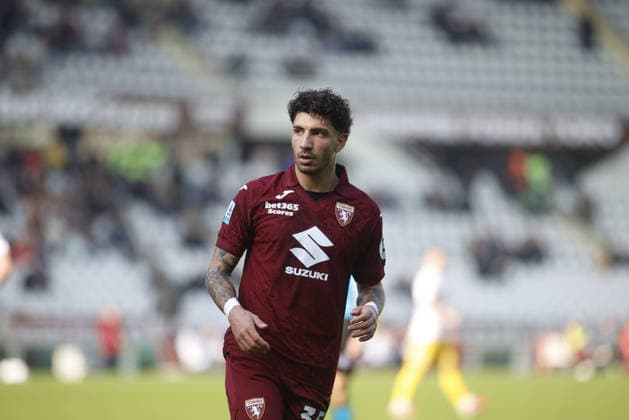 Luca Marianucci of Torino FC during the Italian Serie A 2025 26 season football match between Torino FC and US Lecce on 01 February 2026 at Stadio Olimpico Grende Torino ,Turin, Italy. Photo Nderim KACELI  Copyright: xNderimxKaceli IPAxSportx xipa-agency.netx xx IPA_70834819 IPA_Agency_IPA70834819
