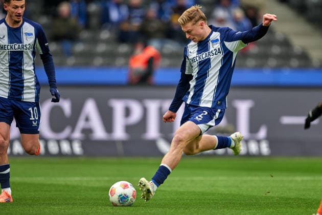 Julian Eitschberger Hertha BSC, 02 , Goal kick to 2 0, GER, Hertha BSC vs ,SV Darmstadt 98, 2 Bundesliga, Season 2025 2026, 20 Matchday, 01 02 2026 DFL REGULATIONS PROHIBIT ANY USE OF PHOTOGRAPHS AS IMAGE SEQUENCES AND OR QUASI VIDEO GER, Hertha BSC vs ,SV Darmstadt 98, 2 Bundesliga, Season 2025 2026, 20 Matchday, 01 02 2026 Berlin Copyright: xClaudiusxRauch,xEibner-Pressefotox xClaudiusxRauchx EP_CRH