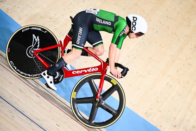2026 UEC Track Elite European Championships Picture by Olly Hassell SWpix.com - 01 02 2026 - Cycling - 2026 UEC Track Elite European Championships - Konya Velodrome, Konya, Türkiye - Men Elimination Qualification Heat 1 - Matti Dobbins (Ireland) Copyright: x xSWpix.comx(t axPhotographyxHubxLtd)xOllyxHassell SWpix.comx SWP-3177-0076