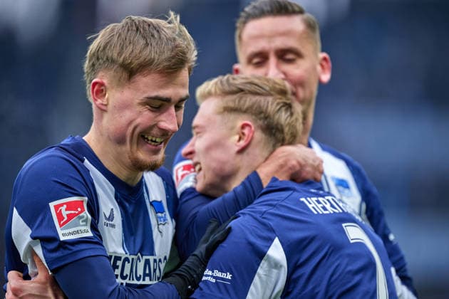 Julian Eitschberger Hertha BSC, 02 , shot on goal to 2 0, cheers, with Marten Winkler Hertha BSC, 22 , GER, Hertha BSC vs ,SV Darmstadt 98, 2 Bundesliga, Season 2025 2026, 20 Matchday, 01 02 2026 DFL REGULATIONS PROHIBIT ANY USE OF PHOTOGRAPHS AS IMAGE SEQUENCES AND OR QUASI VIDEO GER, Hertha BSC vs ,SV Darmstadt 98, 2 Bundesliga, Season 2025 2026, 20 Matchday, 01 02 2026 Berlin Copyright: xClaudiusxRauch,xEibner-Pressefotox xClaudiusxRauchx EP_CRH
