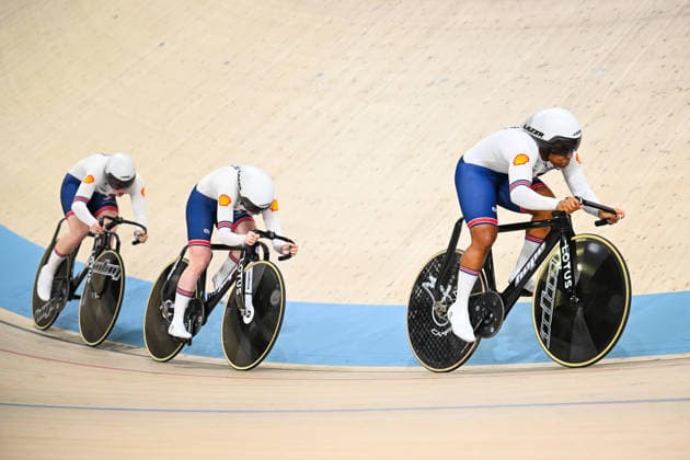 2026 UEC Track Elite European Championships Picture by Olly Hassell SWpix.com - 01 02 2026 - Cycling - 2026 UEC Track Elite European Championships - Konya Velodrome, Konya, Türkiye - Women s Team Sprint Qualifying - Rhianna Parris-Smith (Great Britain), Lowri Thomas (Great Britain), Lauren Bell (Great Britain) Copyright: x xSWpix.comx(t axPhotographyxHubxLtd)xOllyxHassell SWpix.comx SWP-3177-0082