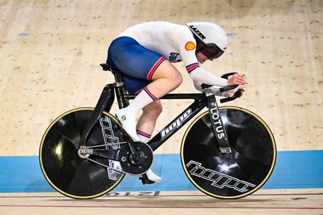 2026 UEC Track Elite European Championships Picture by Olly Hassell SWpix.com - 01 02 2026 - Cycling - 2026 UEC Track Elite European Championships - Konya Velodrome, Konya, Türkiye - Women s Team Sprint Qualifying - Lauren Bell (Great Britain) Copyright: x xSWpix.comx(t axPhotographyxHubxLtd)xOllyxHassell SWpix.comx SWP-3177-0085