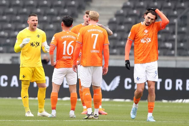 01 02 2026, xtgx, Soccer 2 Bundesliga, Hertha BSC Berlin SV Darmstadt 98 v l Marcel Schuhen SV Darmstadt 98 Hiroki Akiyama SV Darmstadt 98 Isac Alexi Sivert Lidberg SV Darmstadt 98 Fraser Hornby SV Darmstadt 98 Disappointed, sad, frustrated DFL DFB REGULATIONS PROHIBIT ANY USE OF PHOTOGRAPHS as IMAGE SEQUENCES and or QUASI VIDEO Berlin