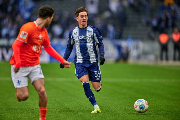 Michal Karbownik Hertha BSC, 33 , GER, Hertha BSC vs ,SV Darmstadt 98, 2 Bundesliga, Saison 2025 2026, 20 Spieltag, 01 02 2026 DFL REGULATIONS PROHIBIT ANY USE OF PHOTOGRAPHS AS IMAGE SEQUENCES AND OR QUASI VIDEO GER, Hertha BSC vs ,SV Darmstadt 98, 2 Bundesliga, Saison 2025 2026, 20 Spieltag, 01 02 2026 Berlin Copyright: xClaudiusxRauch,xEibner-Pressefotox xClaudiusxRauchx EP_CRH