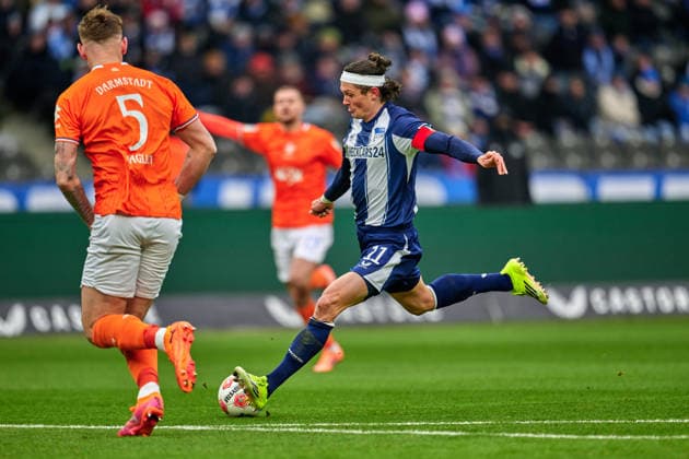 Fabian Reese Hertha BSC, 11 , Matej Maglica SV Darmstadt 98, 05 , GER, Hertha BSC vs ,SV Darmstadt 98, 2 Bundesliga, Season 2025 2026, 20 Matchday, 01 02 2026 DFL REGULATIONS PROHIBIT ANY USE OF PHOTOGRAPHS AS IMAGE SEQUENCES AND OR QUASI VIDEO GER, Hertha BSC vs ,SV Darmstadt 98, 2 Bundesliga, Season 2025 2026, 20 Matchday, 01 02 2026 Berlin Copyright: xClaudiusxRauch,xEibner-Pressefotox xClaudiusxRauchx EP_CRH