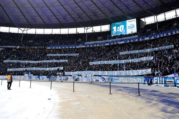 01 02 2026, xtgx, Soccer 2 Bundesliga, Hertha BSC Berlin SV Darmstadt 98 v l Fans Spectators Hertha BSC Shirts Scarves Flags Emotions Ultras Harlekinz Banners Police Violence Police DFL DFB REGULATIONS PROHIBIT ANY USE OF PHOTOGRAPHS as IMAGE SEQUENCES and or QUASI VIDEO Berlin