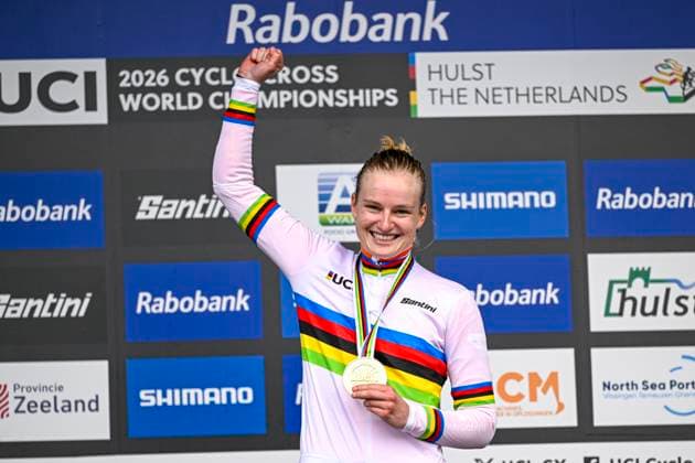 UCI World Championships 2026 Hulst HULST, THE NETHERLANDS - FEBRUARY 01 : Bentveld Leonie (Ned) on the podium during the 2026 UCI Cyclo-Cross World Championships for Women Under 23 on February 01, 2026 in Hulst, The Netherlands, 01 02 2026 Hulst The Netherlands  Copyright: xNicoxVereeckenx