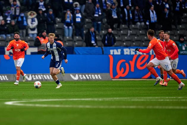 Julian Eitschberger Hertha BSC, 02 , Marco Richter SV Darmstadt 98, 23 , Niklas Schmidt SV Darmstadt 98, 31 , GER, Hertha BSC vs ,SV Darmstadt 98, 2 Bundesliga, Season 2025 2026, 20 Matchday, 01 02 2026 DFL REGULATIONS PROHIBIT ANY USE OF PHOTOGRAPHS AS IMAGE SEQUENCES AND OR QUASI VIDEO GER, Hertha BSC vs ,SV Darmstadt 98, 2 Bundesliga, Season 2025 2026, 20 Matchday, 01 02 2026 Berlin Copyright: xClaudiusxRauch,xEibner-Pressefotox xClaudiusxRauchx EP_CRH