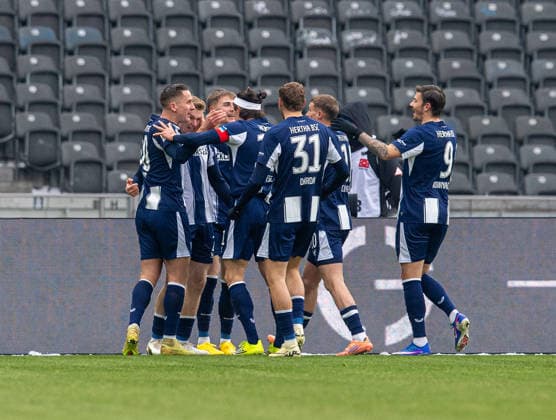 Soccer, Men, Season 2025 2026, 2 Bundesliga 20 Matchday , Hertha BSC SV Darmstadt 98, f l Paul Seguin Hertha BSC , Julian Eitschberger Hertha BSC , Marten Winkler Hertha BSC , Fabian Reese Hertha BSC , Marton Dardai Hertha BSC , Michael Cuisance Hertha BSC , Dawid Kownacki Hertha BSC , Celebration after goal to 2 0, 01 02 2026, Copyright: xSebastianxRäppold MatthiasxKochx