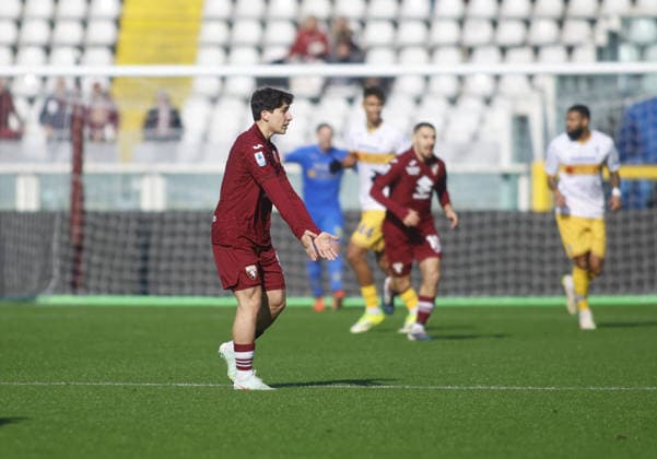 Emirhan Ilkhan of Torino FC during the Italian Serie A 2025 26 season football match between Torino FC and US Lecce on 01 February 2026 at Stadio Olimpico Grende Torino ,Turin, Italy. Photo Nderim KACELI  Copyright: xNderimxKaceli IPAxSportx xipa-agency.netx xx IPA_70832690 IPA_Agency_IPA70832690