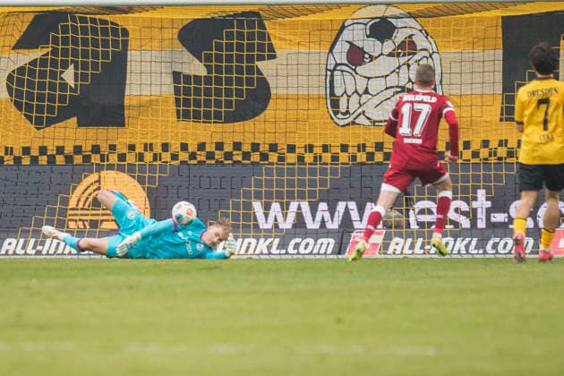 01 02 2026, xomx, Soccer 2 Bundesliga, Dynamo Dresden Arminia Bielefeld v l Chance SGD DFL DFB REGULATIONS PROHIBIT ANY USE OF PHOTOGRAPHS as IMAGE SEQUENCES and or QUASI VIDEO Dresden