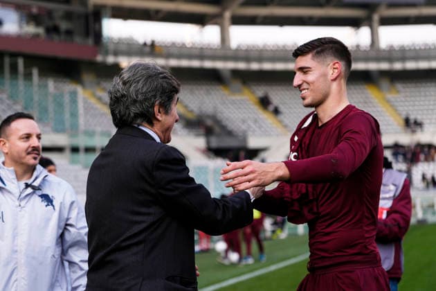 Urbano Cariro with TorinoÕs Matteo Prati before the Serie A soccer match between Torino Fc and Lecce at the Stadio Olimpico Grande Torino in Turin, north west Italy - February 1, 2026. - Soccer  Copyright: xFabioxFerrari LaPressex
