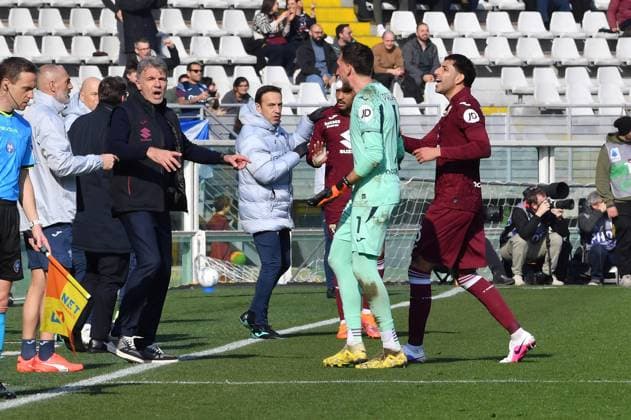 Foto IPP Massimo Rana Torino 01-02-2026 Calcio Campionato di Serie A 2025 2026 Torino-Lecce nella foto marco baroni allenatore toro Italy Photo Press - World Copyright italy ITALY  Copyright: xR4924_italyphotopressx