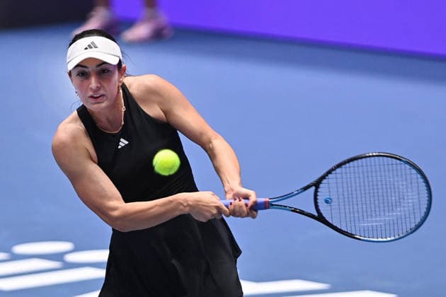 Elina Avanesyan of Armenia returns a ball to Moyuka Uchijima of Japan during the WTA, Tennis Damen women s tennis tournament Ostrava Open match on February 1, 2026, in Ostrava, Czech Republic. (CTKxPhoto JaroslavxOzana) CTKPhotoP2026020103863  CTKPhotoP2026020103863