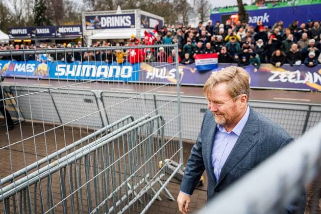 HULST , 01 02-2026 , UCI Cyclo-cross World Championships day 3 , Sunday women U23 , WK veldrijden , picture shows bezoek koning willem alexander UCI Cyclo-cross World Championships (Sunday)  x201241014x Copyright: