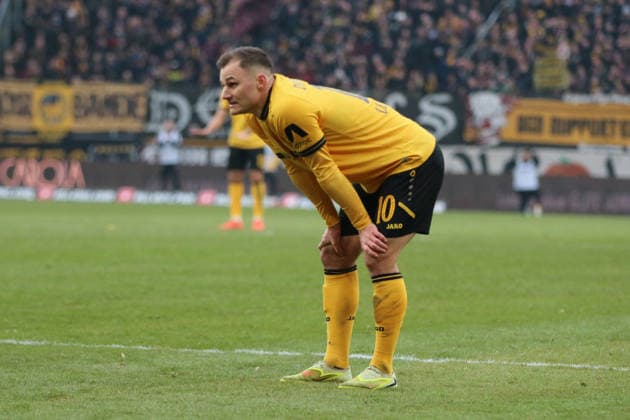 01 02 2026 Soccer Men 2025 2026 2 Bundesliga 20 Matchday SG Dynamo Dresden DSC Arminia Bielefeld Rudolf Harbig Stadion Dresden Jakob Lemmer Dresden, 10, yellow mourns a chance Dresden Saxony Germany